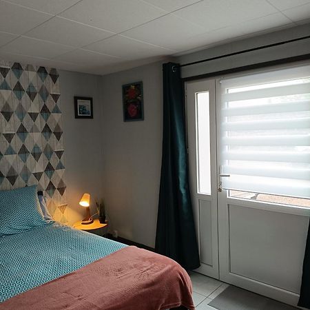 Bed and Breakfast L'Accueil Gueron Экстерьер фото